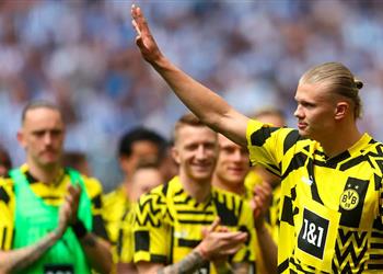 هدايا بـ نصف مليون يورو من هالاند لـ لاعبي دورتموند قبل الرحيل لمانشستر سيتي