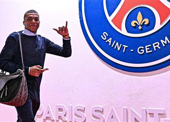تقارير تكشف مكافأة باريس سان جيرمان المالية الضخمة لتجديد عقد مبابي