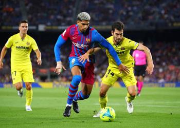 فيديو برشلونة يختتم موسمه في الدوري الإسباني بخسارة من فياريال أمام جماهيره