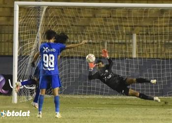 فيديو محمد عواد يتألق ويتصدى لركلة جزاء في مباراة الزمالك وأسوان