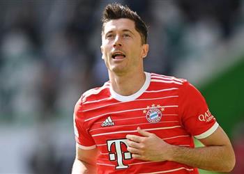 وكلاء ليفاندوفسكي يصدمون برشلونة ويعرضونه على ريال مدريد