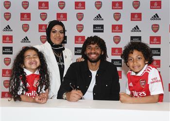 أول تعليق من النني على تجديد عقده مع آرسنال