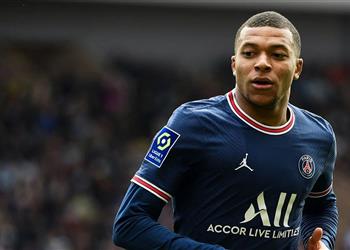 كواترو عائلة مبابي غاضبة من أكاذيب ريال مدريد