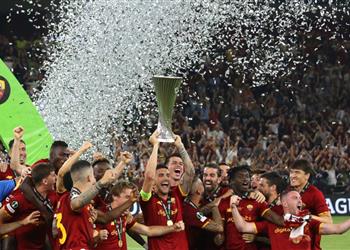 بيليجريني بعد التتويج الأوروبي لم أتخيل تحقيق ذلك بقميص وشارة قيادة روما