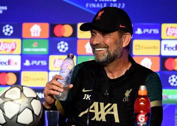 كلوب نريد إعطاء ريال مدريد معركة حقيقية واحتفالاتهم بالريمونتادا تجعلم الأوفر حظ ا