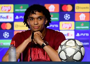 أرنولد ستكون هناك معارك أمام ريال مدريد وليفربول لم يصل للنهائي بالحظ