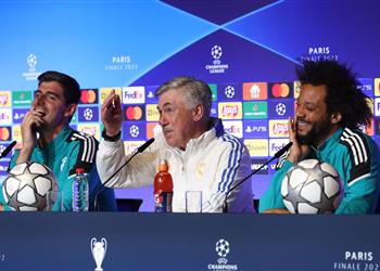 أنشيلوتي عن إمكانية ضم ماني إلى ريال مدريد لاعب رائع