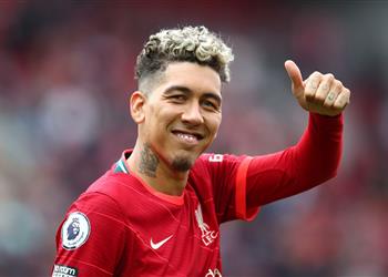 فيرمينو يعلن موقفه من مغادرة ليفربول في ميركاتو الصيف
