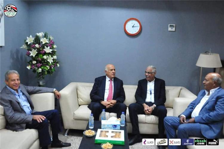 زيارة وزير الرياضة الفلسطيني لاتحاد الكرة
