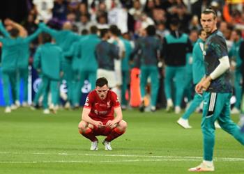 روبرتسون غرفة ملابس لاعبي ليفربول مدمرة بعد الخسارة أمام ريال مدريد