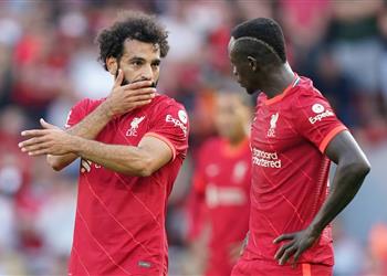 بين محمد صلاح وماني حارس ليفربول السابق يتوقع أول المغادرين في الصيف