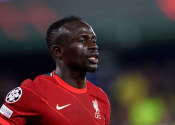 ديلي ميل ليفربول فوجئ بتقارير حسم ماني لمستقبله