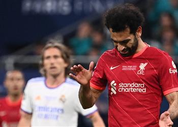 هندرسون يدافع عن محمد صلاح بعد خسارة نهائي دوري أبطال أوروبا