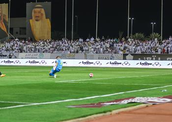 فيديو بمشاركة حجازي اتحاد جدة يسقط بهدف أمام الطائي في الدوري السعودي