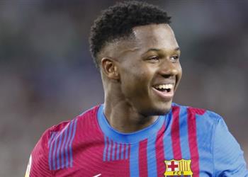 أنسو فاتي أرغب في اللعب مع برشلونة طوال حياتي