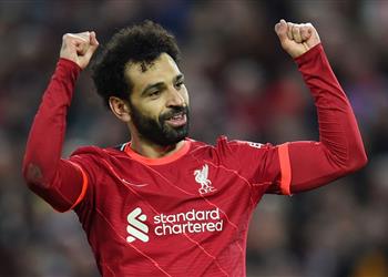 خوسيه إنريكي ينصح ليفربول بحسم صفقة جديدة لتدعيم محمد صلاح
