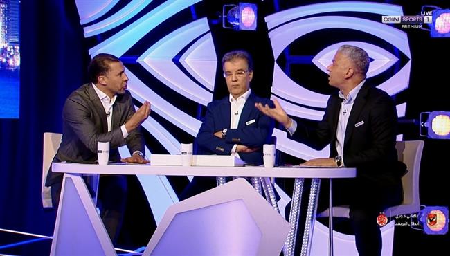 مشادة بين وائل جمعة ويوسف شيبو قبل مباراة الاهلي والواد بنهائي دوري ابطال افريقيا