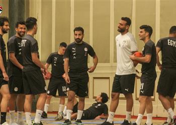 صور منتخب مصر يخوض مران ا تنشيطي ا في مقر إقامته