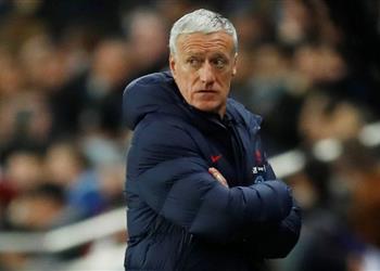 ديشامب يغادر منتخب فرنسا بعد وفاة والده