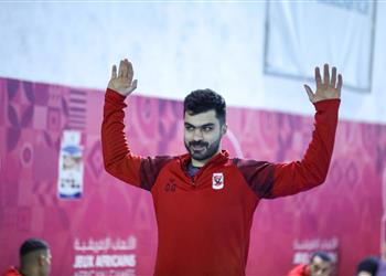 لاعب يد الأهلي نستعد بشكل جيد لحسم الألقاب الإفريقية