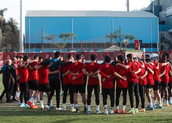 مران الأهلي محاضرة أخيرة من موسيماني قبل مباراة وفاق سطيف وعبد الحفيظ يجتمع بالجهاز الفني