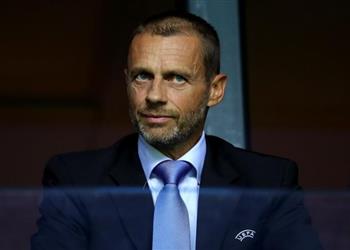 رئيس الاتحاد الأوروبي على برشلونة التركيز في بيع التذاكر بدل ا من دوري السوبر