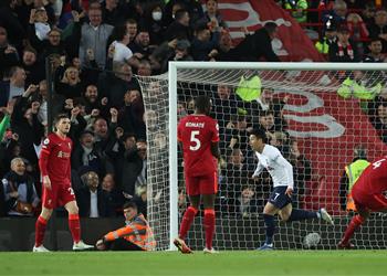 فيديو بمشاركة محمد صلاح ليفربول يهدر نقطتين في الصراع على لقب الدوري الإنجليزي بتعادل مخيب مع توتنهام