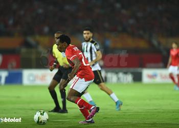 فيديو بيرسي تاو يواصل التألق ويسجل هدف الأهلي الرابع أمام وفاق سطيف