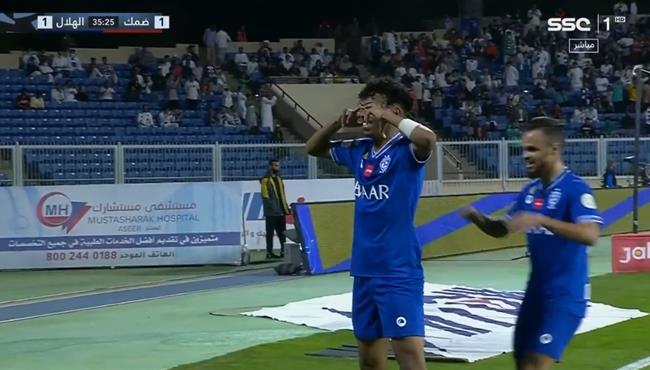 هدف الهلال الاول الرائع في مرمي ضمك 1 1 مصعب الجوير
