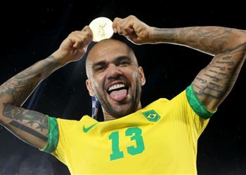 داني ألفيس كأس العالم حلم ونعيش من أجل الإرث وليس الجوائز