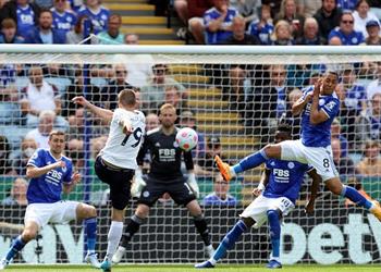 لامبارد يتنفس الصعداء فيديو إيفرتون يهرب من مراكز الهبوط بفوز هام على ليستر سيتي