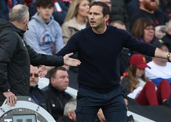 الاتحاد الإنجليزي يعاقب لامبارد بسبب التحكيم ومحمد صلاح