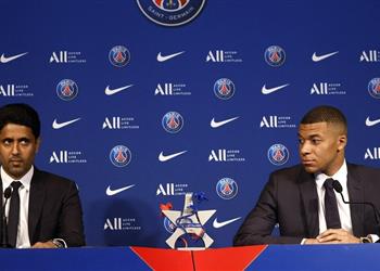 مكتشف مبابي وعبقري الانتقالات باريس سان جيرمان يقترب من التعاقد مع مدير رياضي جديد