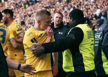 فيديو الحرب لم تمنعهم أوكرانيا تتأهل لنهائي الملحق الأوروبي بثلاثية أمام اسكتلندا