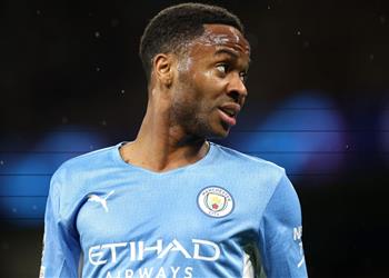 تليجراف ستيرلينج يدرس مغادرة مانشستر سيتي وناد إنجليزي يتأهب لضمه