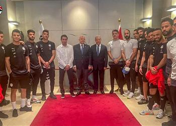 صور بعثة منتخب مصر تلبي دعوة السفارة قبل مواجهة كوريا الجنوبية