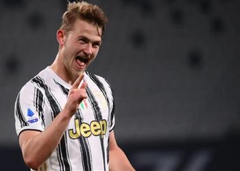 برشلونة يتأهب لـ دي ليخت ويحدد خطة التعاقد معه