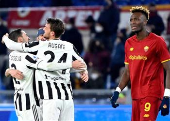 رسمي ا يوفنتوس يعلن تجديد عقد مدافعه حتى 2025