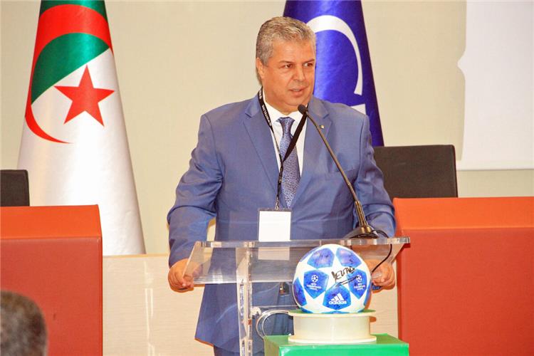 شرف الدين عمارة رئيس الاتحاد الجزائري لكرة القدم