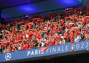 ليفربول يوجه 13 سؤال ا إلى يويفا بشأن أحداث شغب نهائي دوري الأبطال