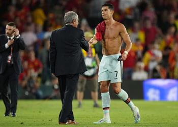 سانتوس عن سبب تواجد رونالدو بديلا أمام إسبانيا هذا سؤال المليون دولار