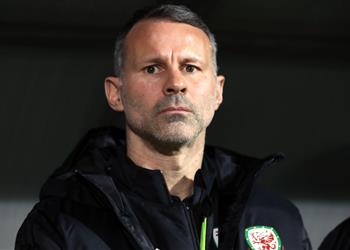 ريان جيجز يستقيل من تدريب منتخب ويلز