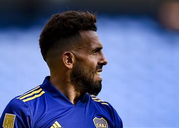 رسمي ا تيفيز الأباتشي يخوض أولى تجاربه التدريبية بعد الاعتزال