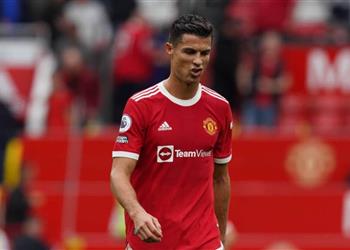 آس رونالدو يشعر بالقلق تجاه نشاط مانشستر يونايتد في ميركاتو الصيف
