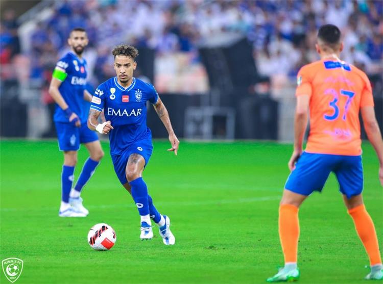 ماثيوس بيريرا لاعب وسط الهلال