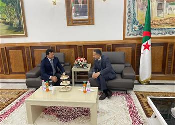 وزير الرياضة يصل الجزائر لحضور افتتاح بطولة ألعاب البحر المتوسط