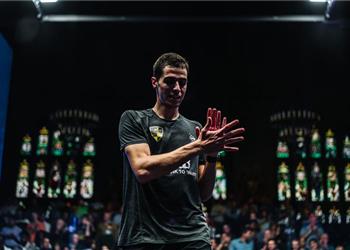 علي فرج يفوز على الشوربجي في بطولة العظماء الثمانية للإسكواش