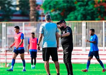 مران الزمالك فيريرا يجتمع بـ زيزو وبن شرقي وطارق حامد يخوض تدريبات منفردة