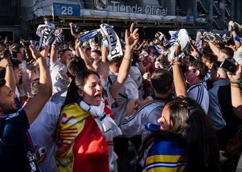 بيان رسمي ريال مدريد يوجه سؤالين لـ يويفا بشأن أحداث شغب نهائي دوري أبطال أوروبا