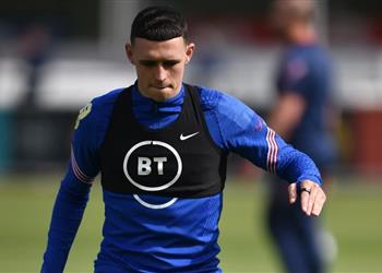 ساوثجيت يعلن إصابة فودين بـ فيروس كورونا وغيابه عن مباراة إنجلترا والمجر